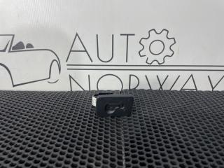 Запчасть кронштейн Audi A4 2011
