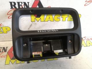 Запчасть пластик салона Renault Master 2003