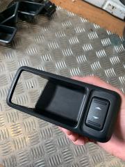 Запчасть кнопка стеклоподъемника Ford Focus 2007