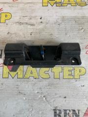 Петля крышки багажника Renault Duster 2010