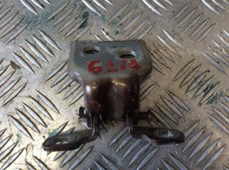 Петля двери Renault Duster 2011