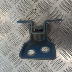 Петля двери Renault Logan 2005