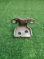 Петля двери Renault Logan