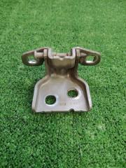 Петля двери Renault Logan