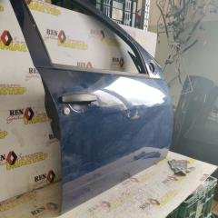 Дверь передняя правая Renault Sandero 2012