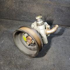 Запчасть насос гидроусилителя руля Skoda Octavia