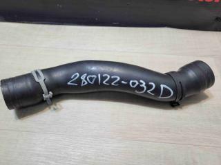 Патрубок (трубопровод Land Rover Discovery 5 2018