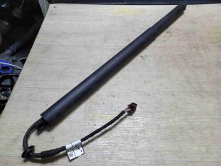 Амортизатор крышки багажника (3-5 двери) Land Rover Range Rover Velar 2018