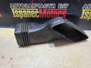 Патрубок воздушного фильтра Land Rover Range Rover Velar 2017