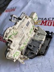 Замок двери передней правой Volkswagen Tiguan 2009