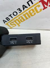 Разъем AUX / USB AUDI SQ7 2019
