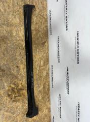 Запчасть накладка на порог правая Toyota Land Cruiser 2011