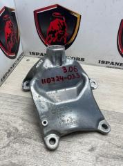 Запчасть кронштейн двигателя AUDI S4 2018