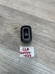 Кнопка стеклоподъемника Mercedes-Benz CLA 2022