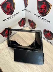 Накладка на фару передняя правая Land Rover Defender 2023 контрактная Накладка на фару передняя правая Land Rover Defender 2023