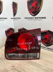 Фонарь крышки багажника правый Volkswagen Touareg 2008