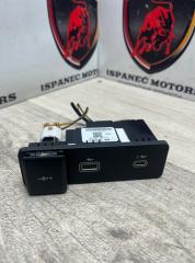 Разъем AUX / USB Jaguar F-Pace 2021