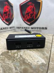 Разъем AUX / USB AUDI Q7 2017