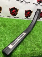 Накладка на порог салона передняя правая Land Rover Defender 2023