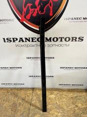 Молдинг крыши правый Land Rover Defender 2023 контрактная Молдинг крыши правый Land Rover Defender 2023