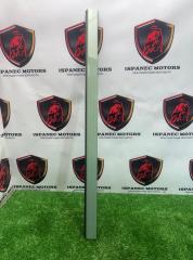 Молдинг кузова задний правый Land Rover Defender 2023