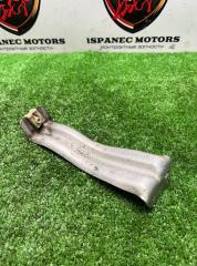 Запчасть кронштейн BMW M5 2022