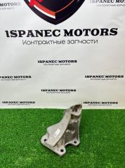 Кронштейн двигателя правый BMW M5 2021