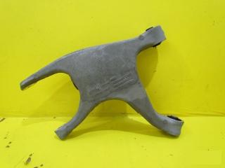 Запчасть рычаг поперечный Audi A6 2011-