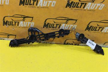 Кронштейн бампера задний правый Toyota Camry 2017-2019