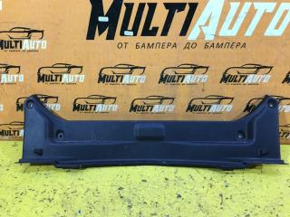 Накладка замка багажника Toyota Camry 2017-2020