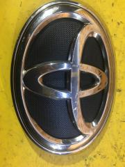 Эмблема решетки радиатора передняя Toyota Fortuner 2015-2020