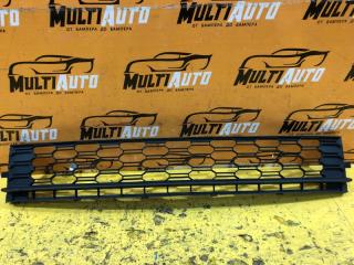 Запчасть решетка в бампер передняя Skoda Rapid 2012-2017