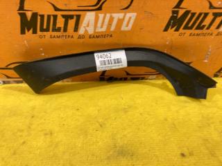 Накладка крышки багажника задняя левая Toyota Camry 2017-