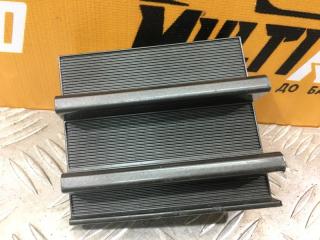 Запчасть заглушка бампера передняя Toyota Camry 2014-2017