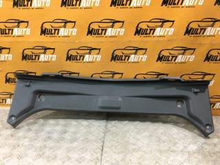 Накладка замка багажника Toyota Camry 2017-