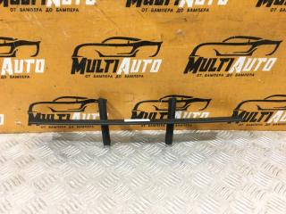 Запчасть решетка в бампер передняя BMW 5 Series 2007-2010