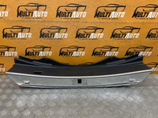 Накладка замка багажника задняя Audi A8 2009-2017