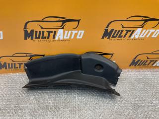 Накладка крышки багажника задняя левая Mercedes GLE 2017