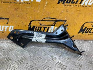 Кронштейн крыла передний правый Audi Q5 2008-2017