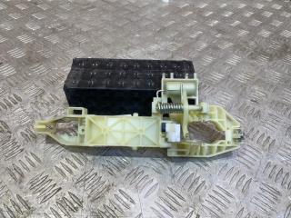 Кронштейн замка двери передний левый KIA Optima 2020 Б/У Кронштейн замка двери передний левый KIA Optima 2020