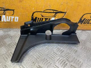 Накладка замка багажника задняя левая Toyota Land Cruiser 2007-2015