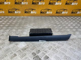 Запчасть накладка торпедо Ford Explorer 2017