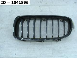Запчасть решетка радиатора левая BMW 3 2015