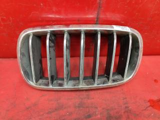 Решетка радиатора левая BMW X5 2013-2018 Б/У Решетка радиатора левая BMW X5 2013-2018