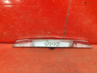 Запчасть накладка крышки багажника JEEP GRAND CHEROKEE 2010-