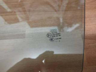 Стекло двери переднее левое A7 2010 4G 3.0