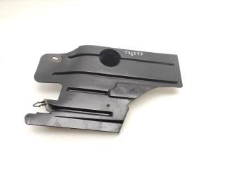 Защита днища задняя правая Ford Kuga 2011 Б/У Защита днища задняя правая Ford Kuga 2011