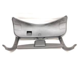 Запчасть обшивка двери багажника Mazda 3 2013
