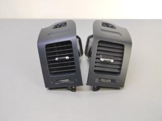 Дефлектор обдува салона Mitsubishi Pajero 2007