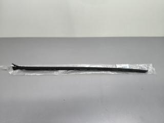 Молдинг лобового стекла левый Volkswagen Tiguan новая Молдинг лобового стекла левый Volkswagen Tiguan